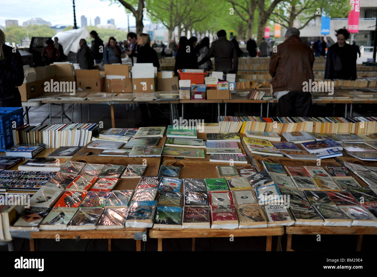 Die zweite Hand Bücherstände auf der South Bank im Stadtzentrum von London UK Stockfoto