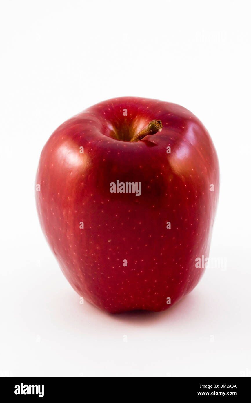roter Apfel auf einem weißen Hintergrund isoliert Stockfoto