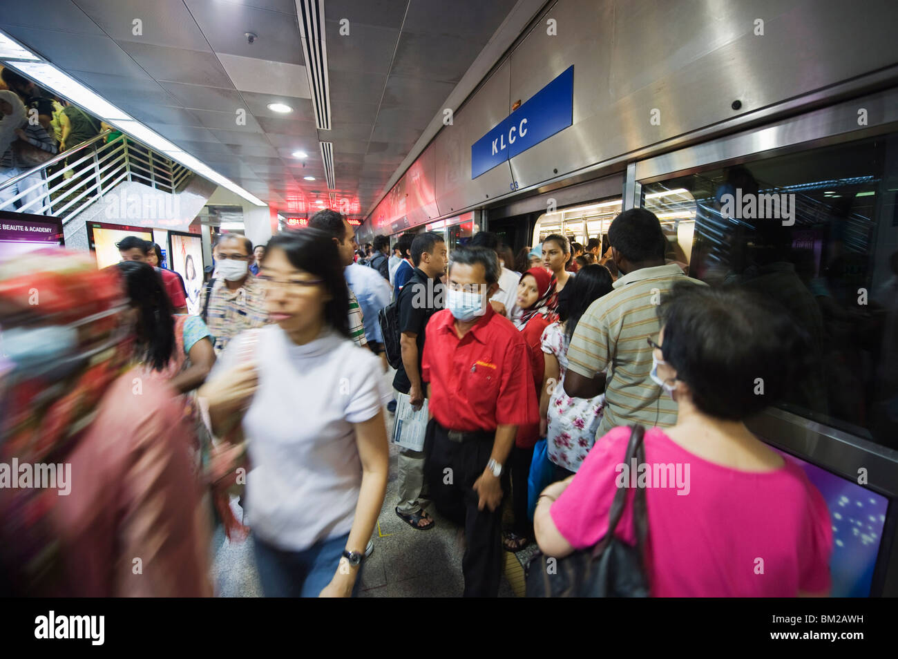U-Bahn-Fahrgäste, Kuala Lumpur, Malaysia, Südost-Asien Stockfoto