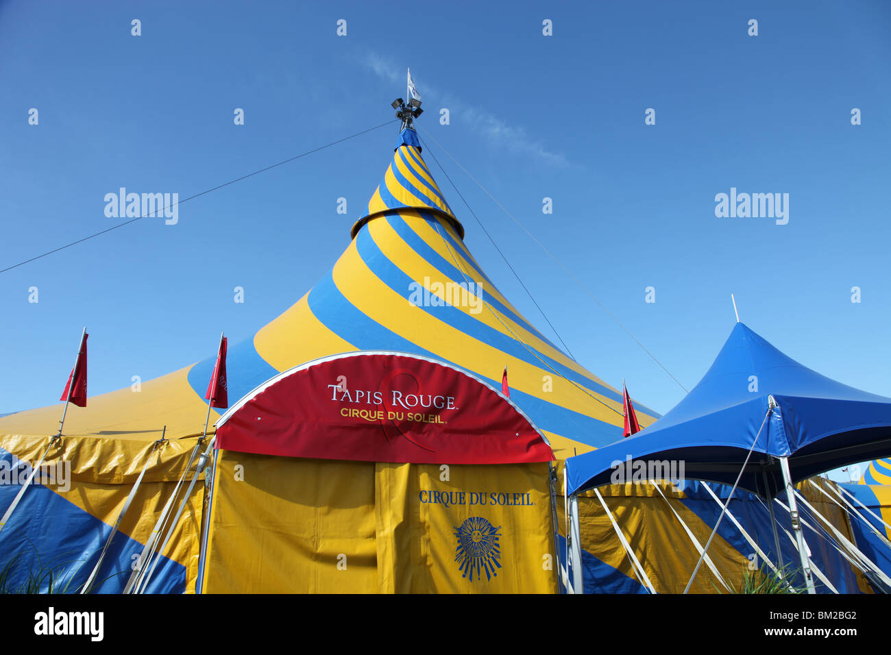 Cirque du Soleil Tapis Rouge (roter Teppich) Zelt Stockfoto