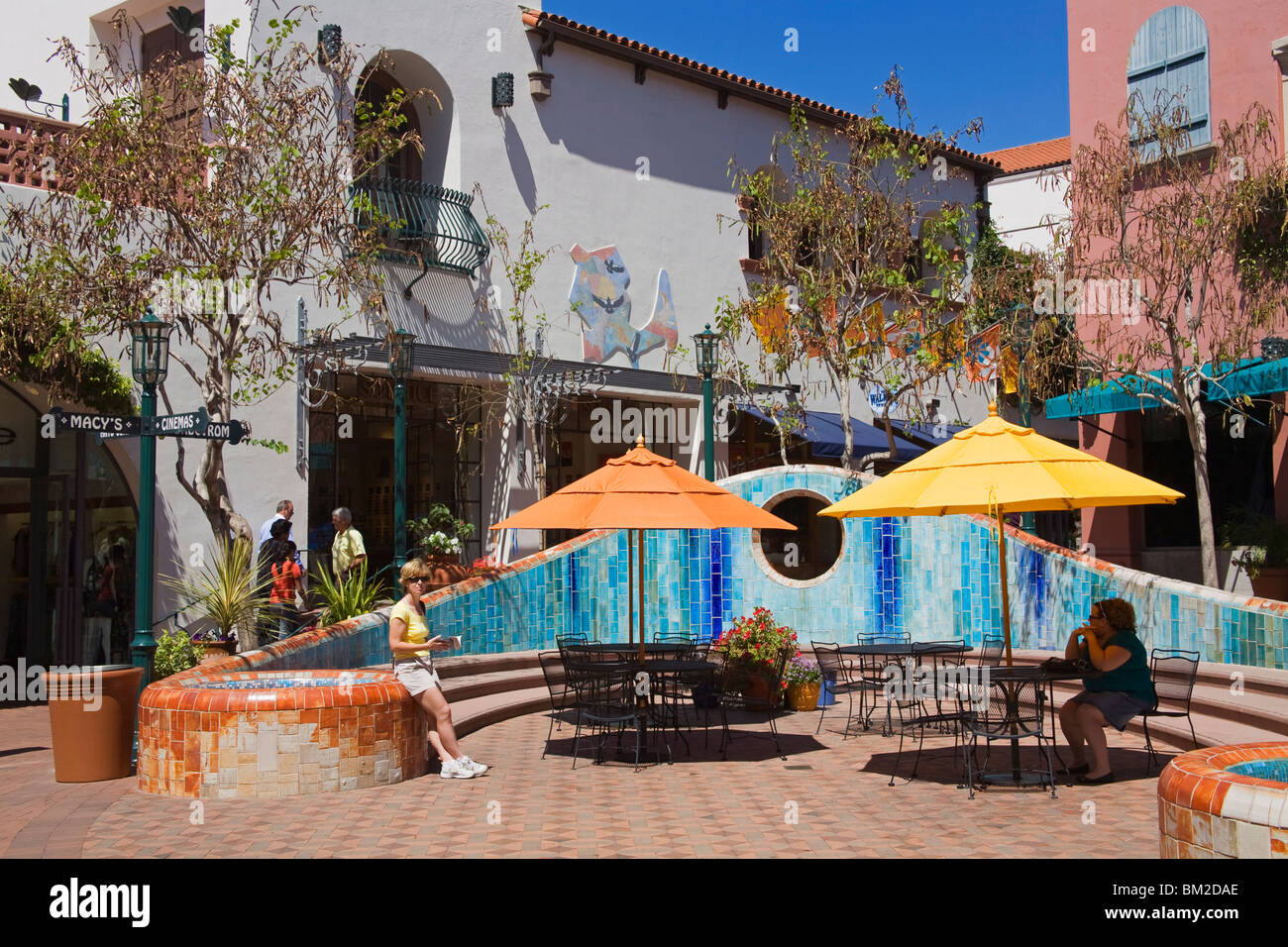 Paseo Nuevo Shopping Mall, Santa Barbara, Kalifornien, USA Stockfoto