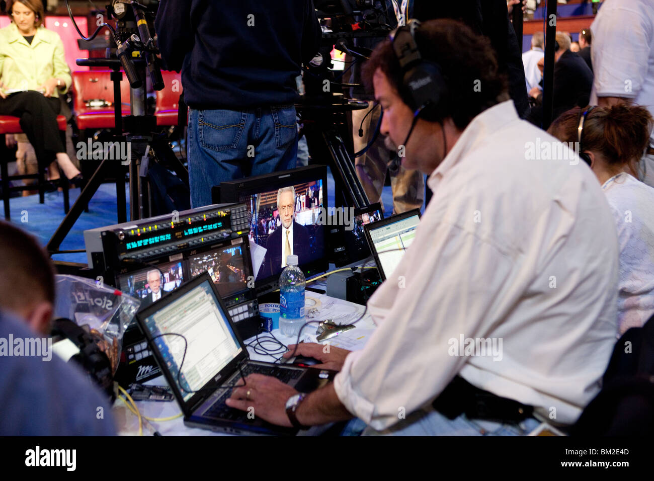 Bearbeiten die Situation Raum mit Wolf Blitzer Stockfoto