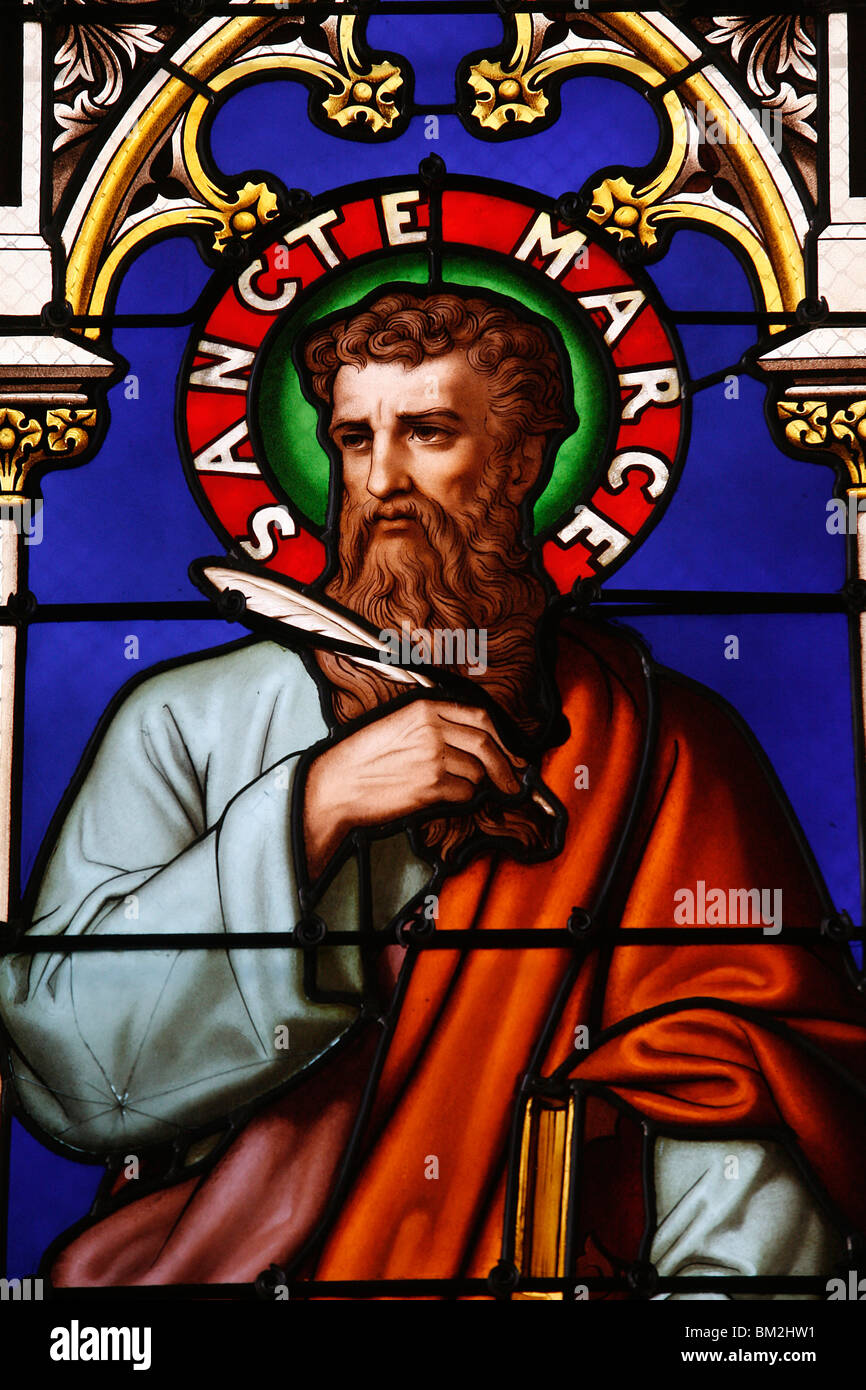 Glasfenster von St. Markus Kathedrale Notre-Dame des Marais, Villefranche-Sur-Saone, Rhônes-Alpes, Frankreich Stockfoto