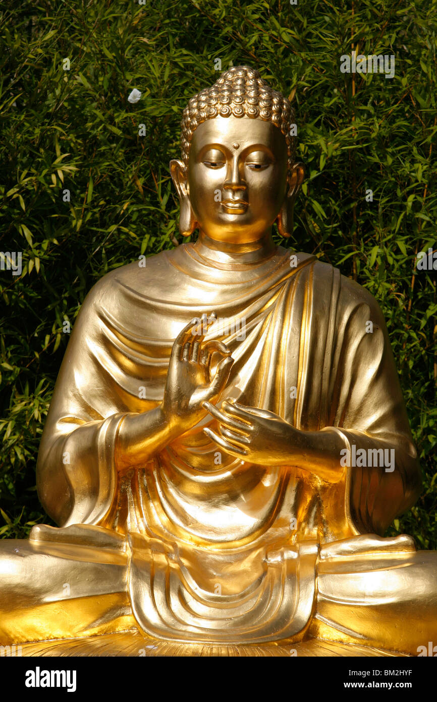 Sitzende Buddha-Statue, Sainte-Foy-Les-Lyon, Rhone, Frankreich Stockfoto