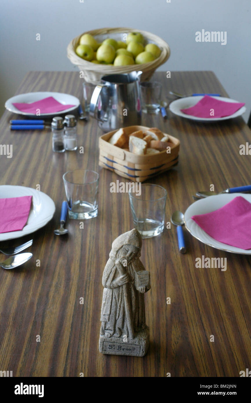 Speisesaal im Kloster Saint-Francois de Sales, Evian, Haute Savoie, Frankreich Stockfoto