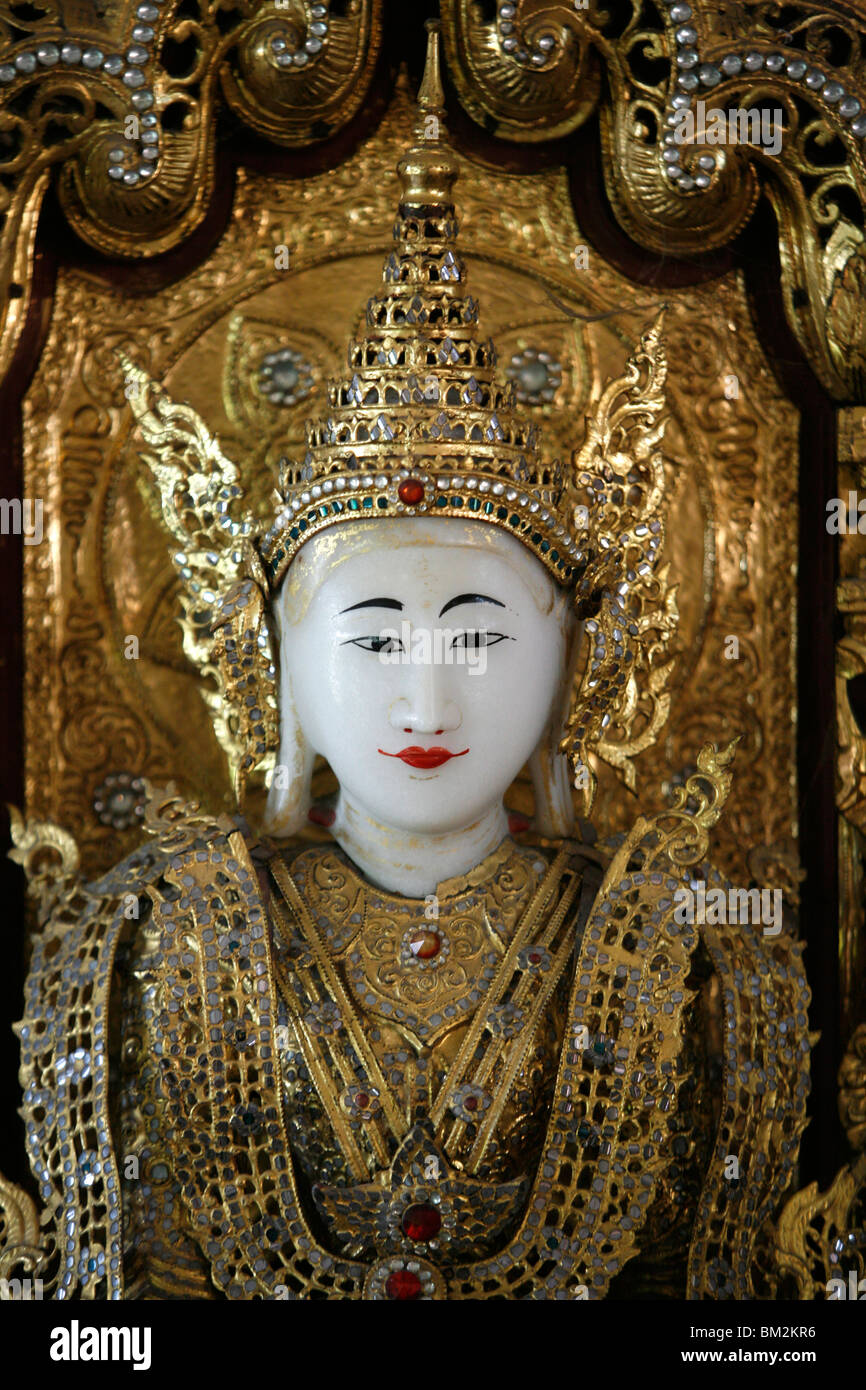 Burmesische Marmor Buddha, Dharmikarama Tempel, Penang, Malaysia, Südost-Asien Stockfoto