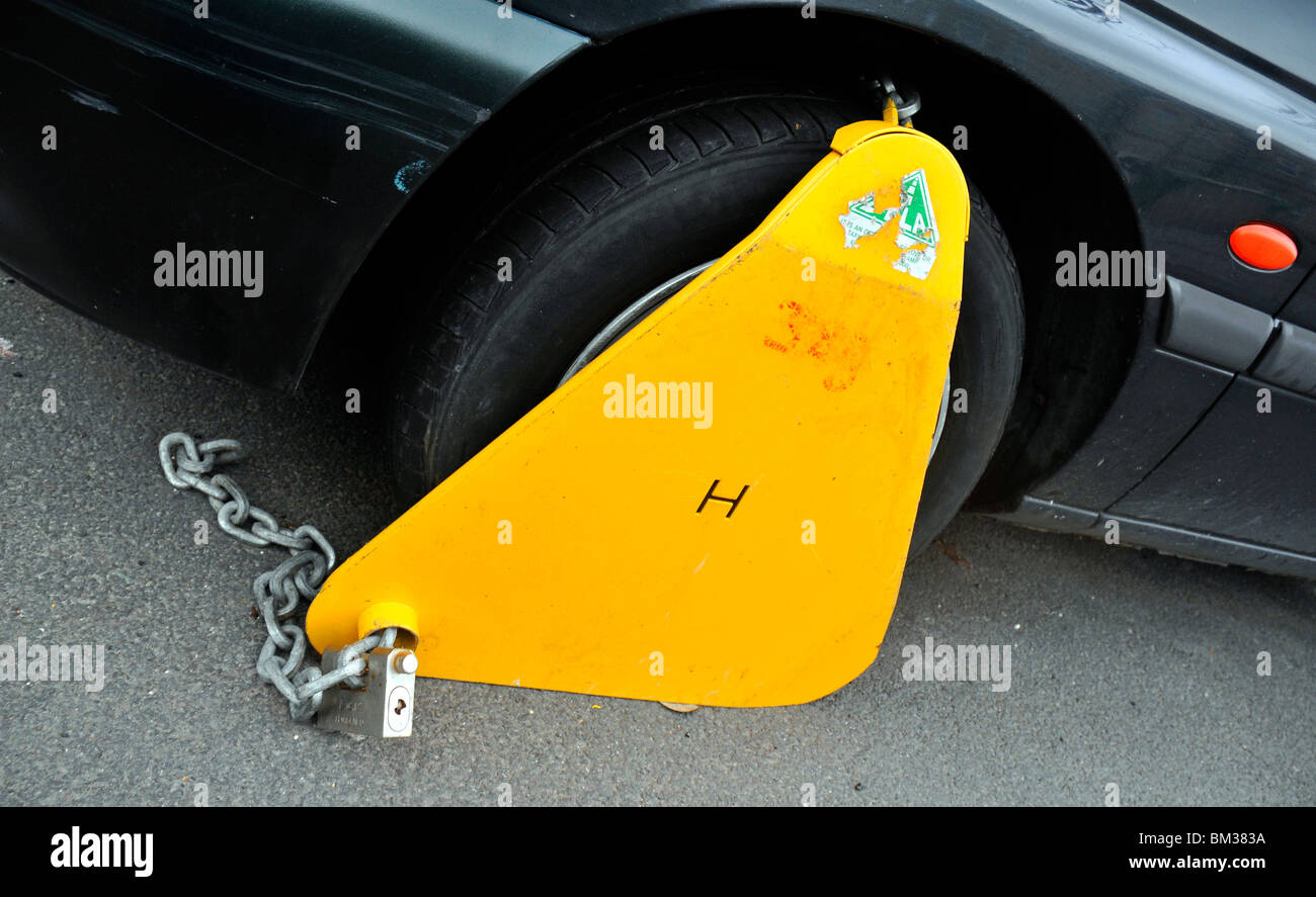 Klemme, Klemmen, Auto eingeklemmt Stockfotografie - Alamy