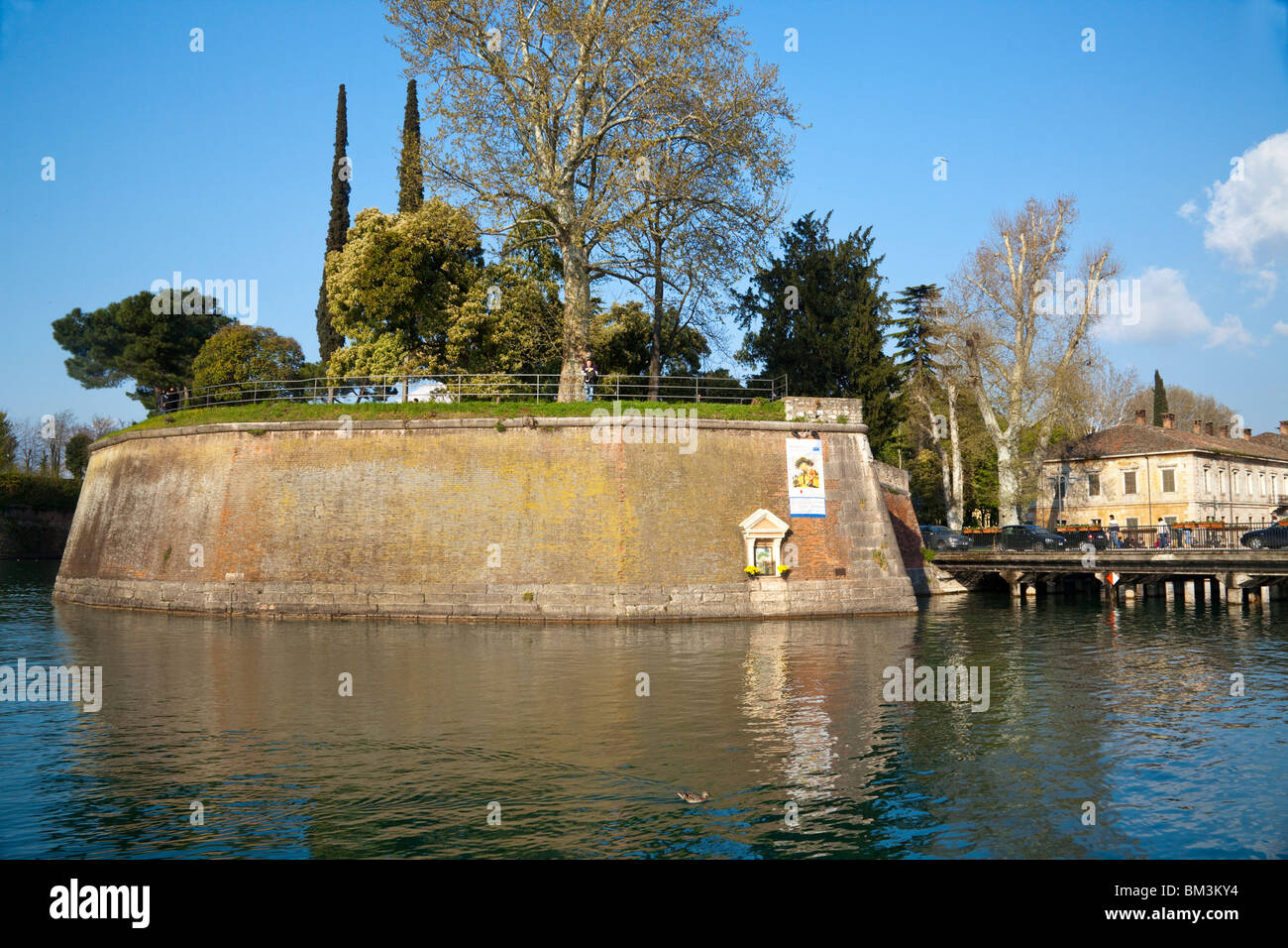 Hafen in Peschiera del Garda Veneto Region Italien Stockfoto