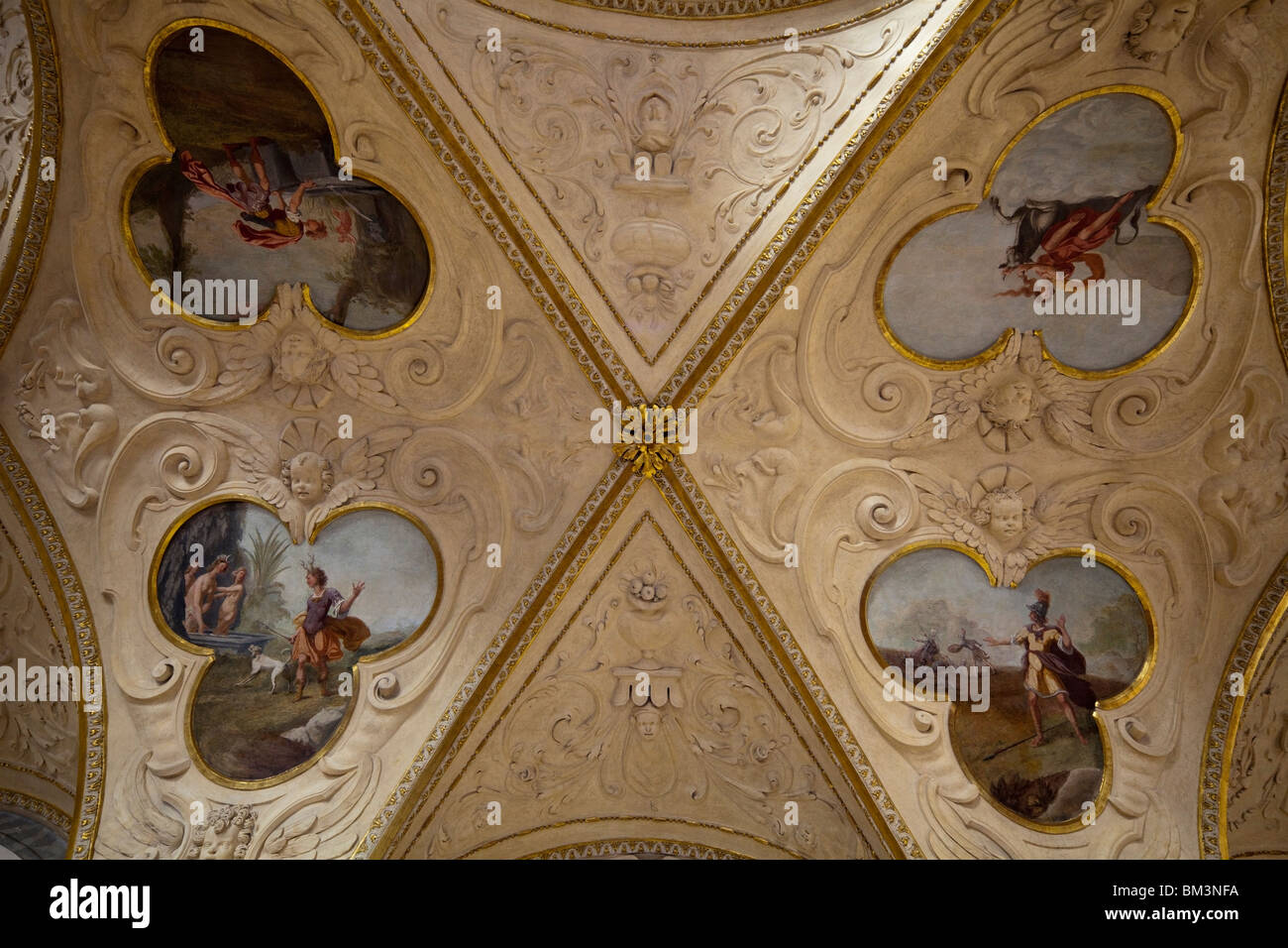 Detail der Wandmalereien im mythologischen Flur Wallenstein Palast, Little Quarter Prague, Tschechische Republik Stockfoto