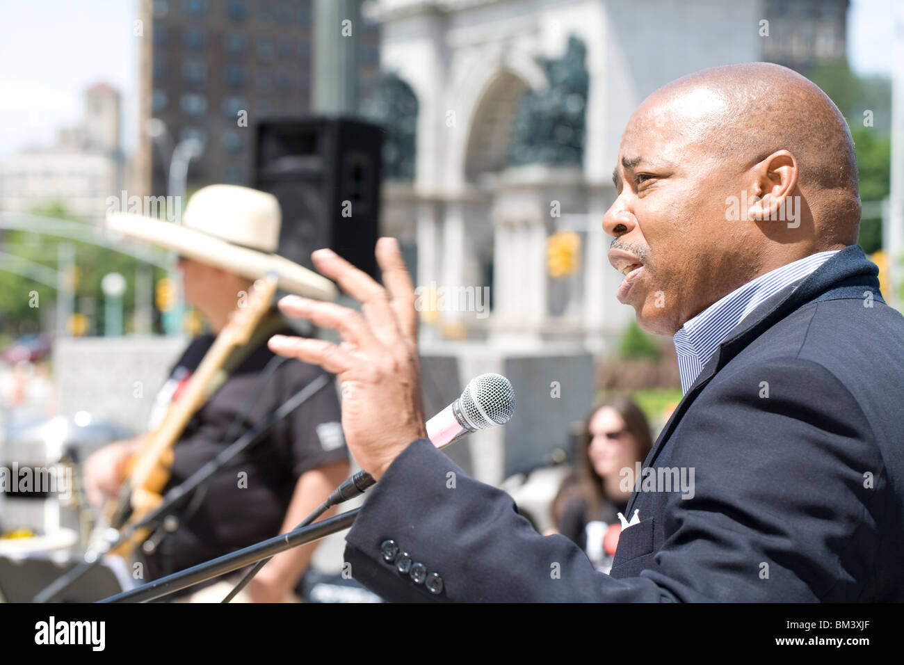 New York State Senator Eric Adams, anlässlich der Brooklyn Public Library in Grand Army Plaza, Brooklyn, 15. Mai 2010 Stockfoto