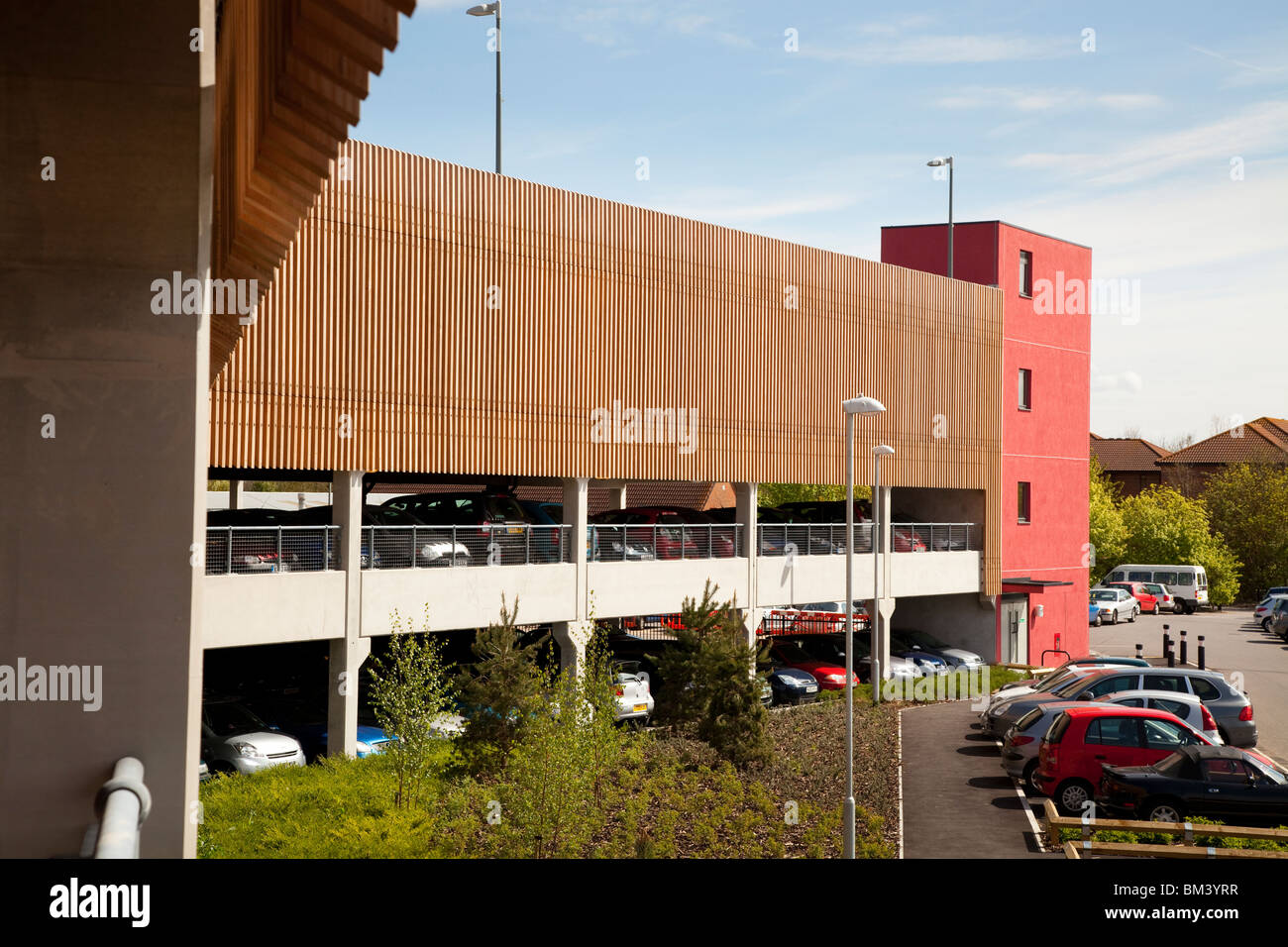 vier Etagen mehrstöckigen Car Park Bournemouth Hospital Stockfotografie