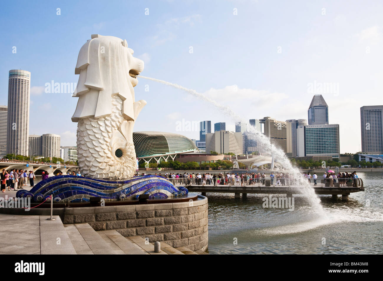 Der Merlion Statue an der Esplanade, Singapur Stockfoto