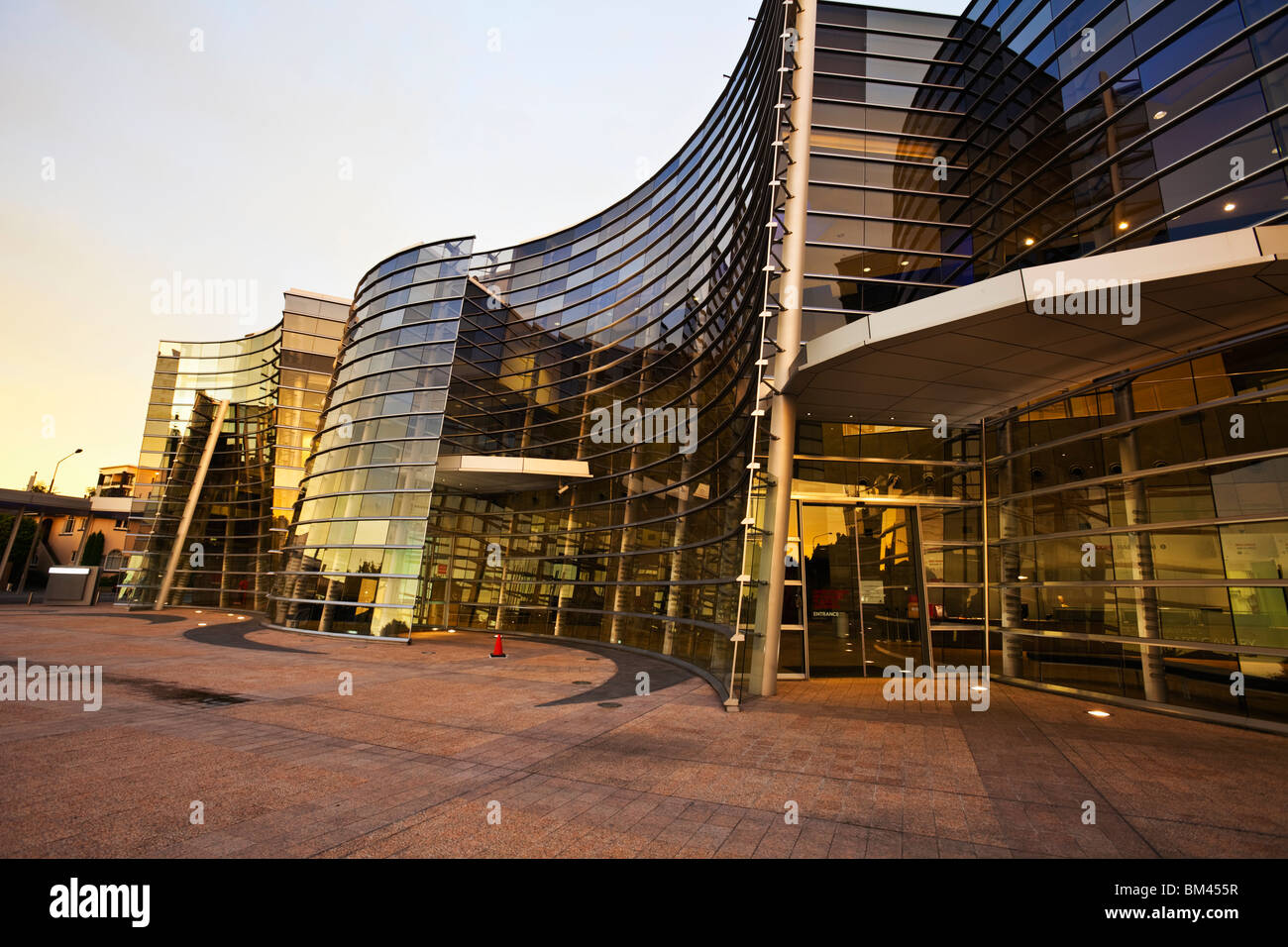 Christchurch Art Gallery in der Abenddämmerung. Christchurch, Canterbury, Südinsel, Neuseeland Stockfoto