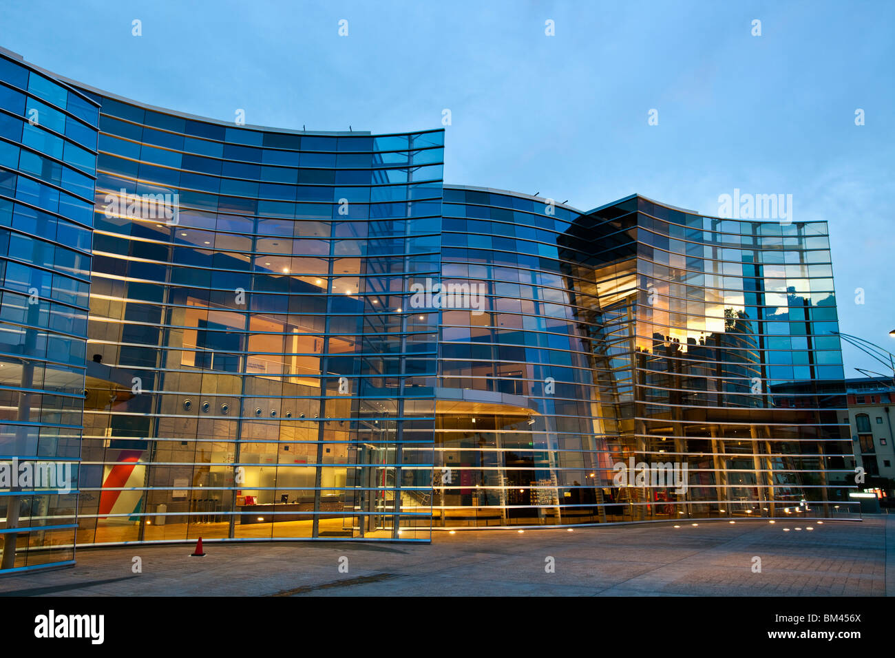 Christchurch Art Gallery in der Abenddämmerung. Christchurch, Canterbury, Südinsel, Neuseeland Stockfoto
