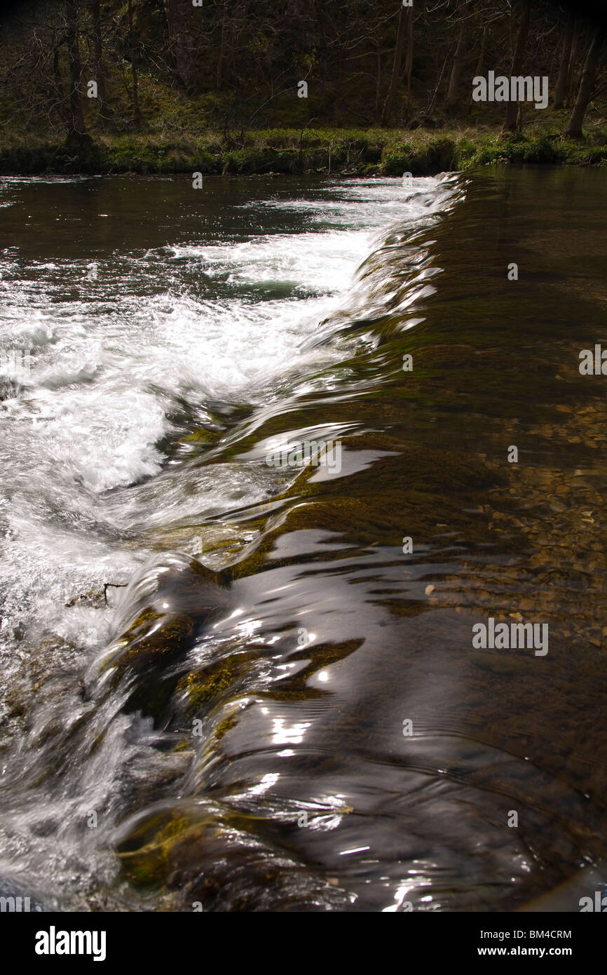 Fluss Dove Wehr Stockfoto