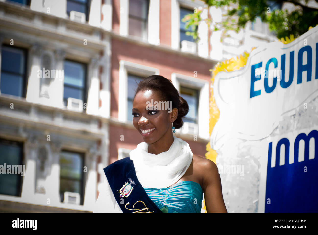 Miss Ecuador, Lady Mina, 23 aus Guayaquil an der ecuadorianischen Parade am Central Park West in New York Stockfoto