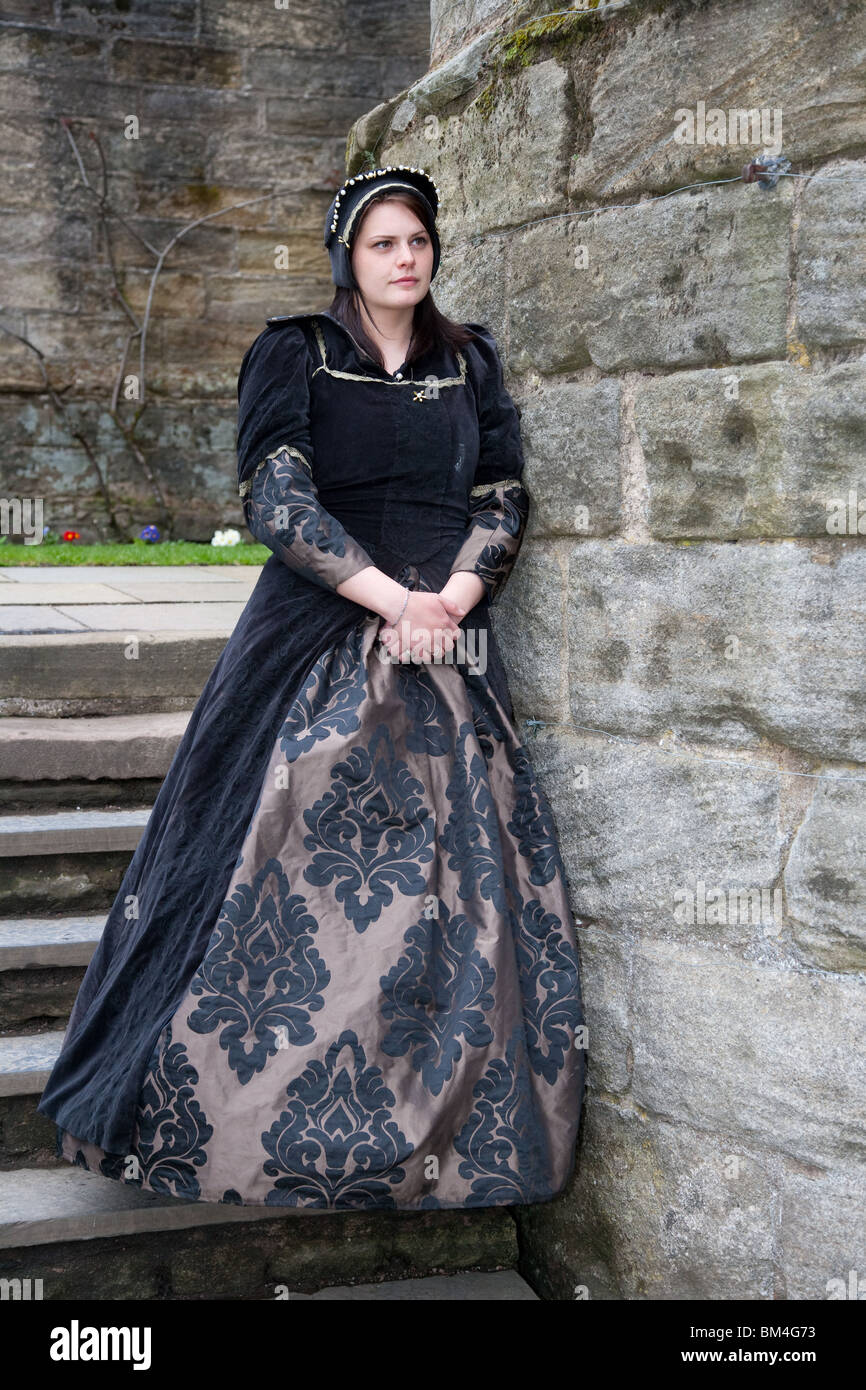 Die Dame 16. Jahrhundert kostümierte Frau am Stirling Castle, Scotland, UK Stockfoto