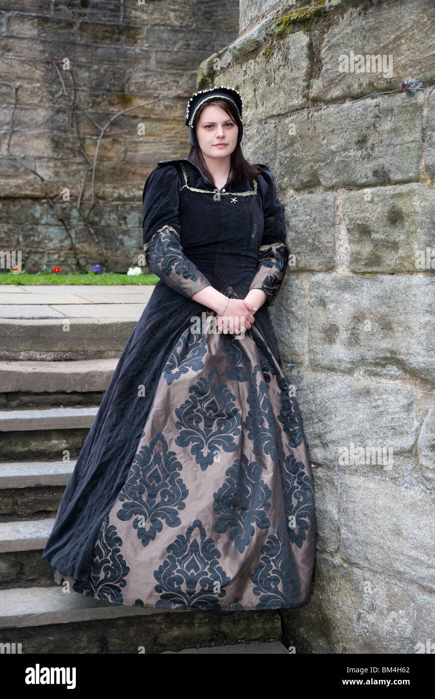Die Dame 16. Jahrhundert kostümierte Frau am Stirling Castle, Scotland, UK Stockfoto
