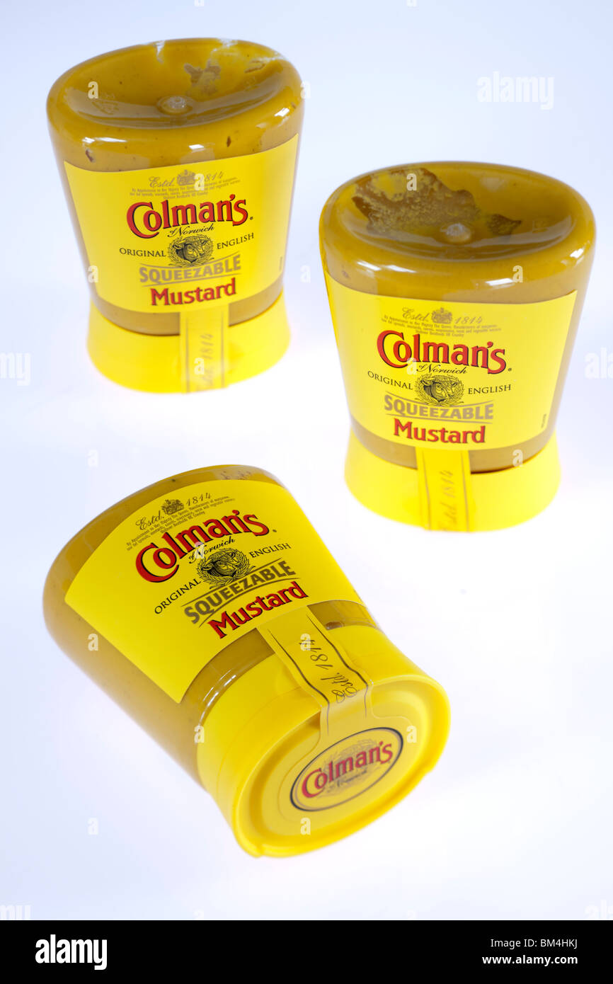 Drei Container von Colmans squeezable englischer Senf Stockfoto