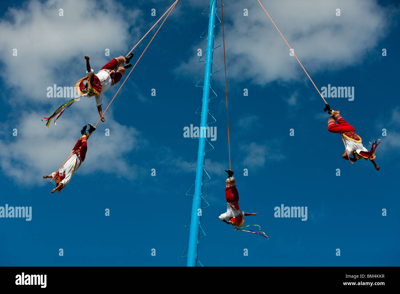 Totonaca fliegen Tänzer, Tulum, Halbinsel Yucatan, Mexiko Stockfoto
