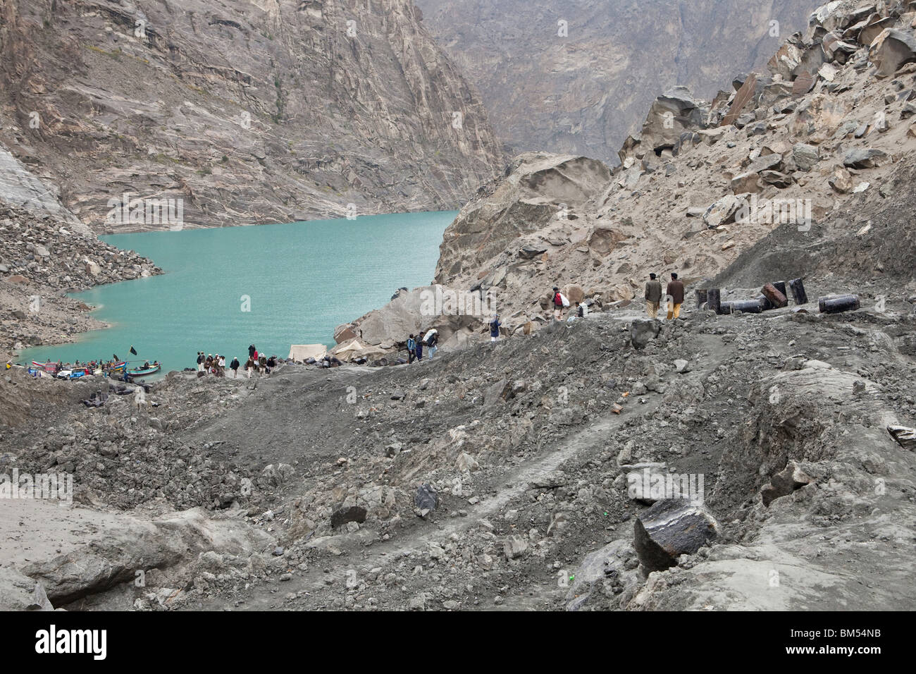 Der Bergsturz bei Attabad der Karakorum Highway, Hunza, Pakistan blockiert Stockfoto