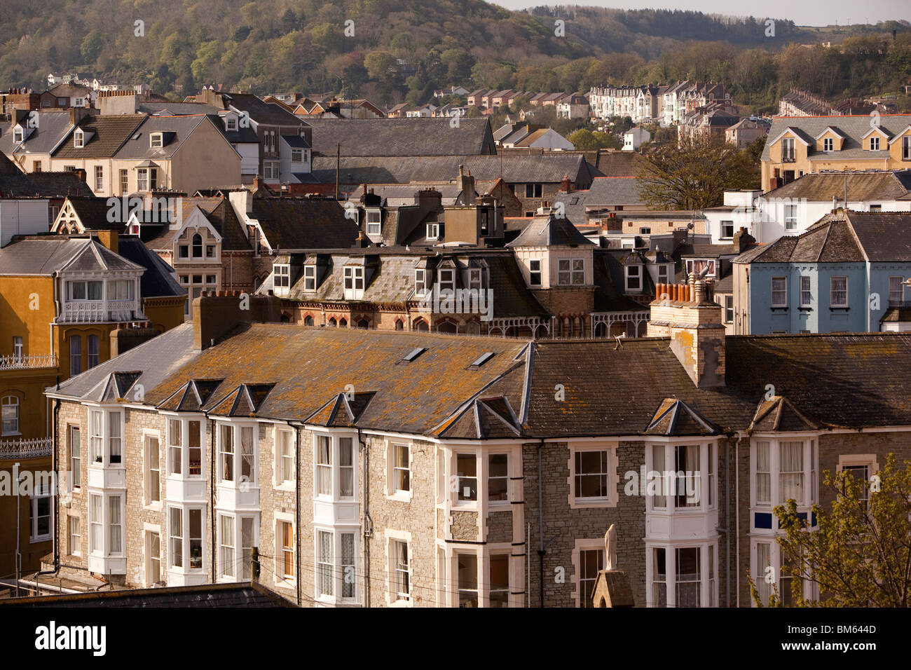 Großbritannien, England, Devon, Ilfracombe, Promenade, Zentrum Stadtgebäude Stockfoto