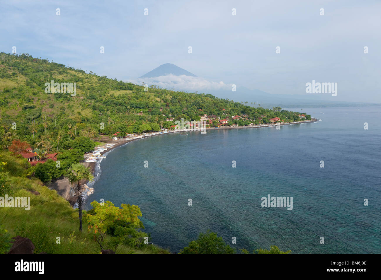Bucht bei Jemeluk Bali Indonesien Stockfoto