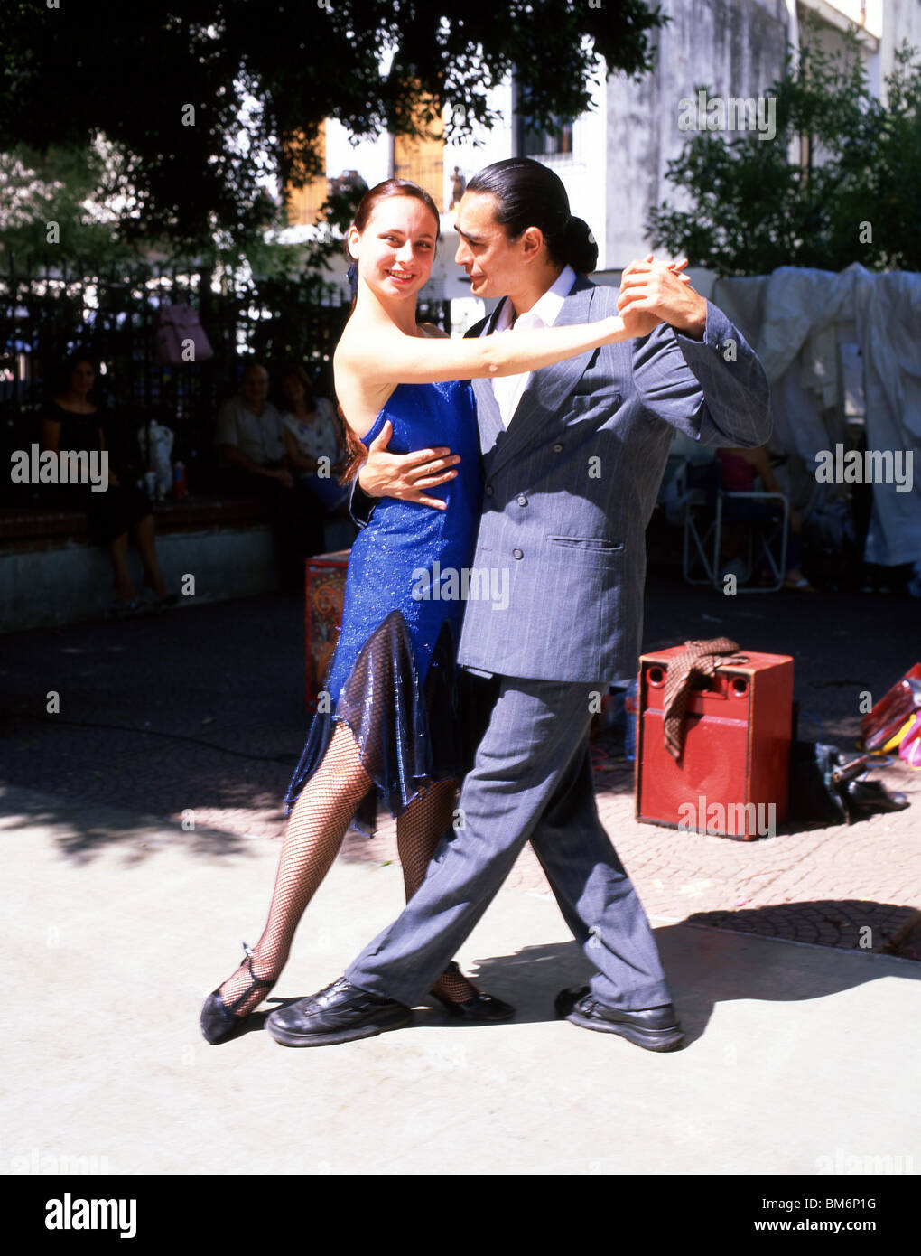 Tango-Tänzer, San Pedro Telmo Antiquitätenmarkt, Plaza Dorrego, Buenos Aires, Argentinien Stockfoto