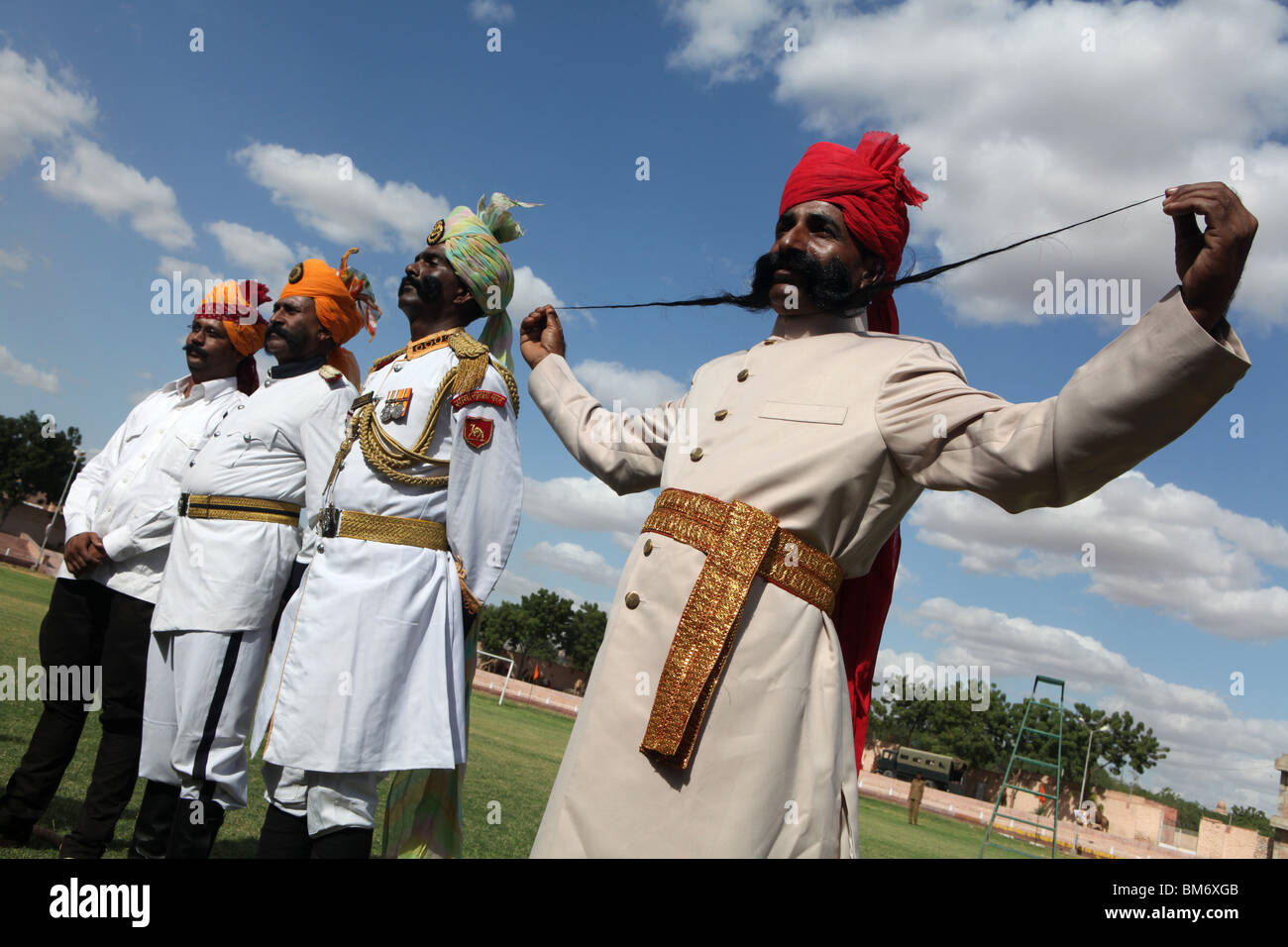 Der Sieger der besten Schnurrbart Wettbewerb auf der 2009 statt Marwar Festival im Stadion in Jodhpur, Rajasthan, Indien. Stockfoto