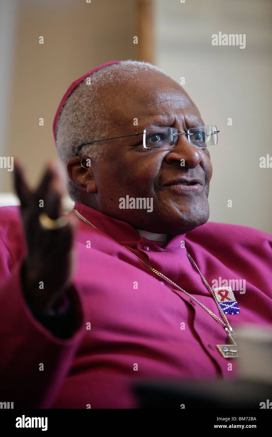 Erzbischof Desmond Tutu besucht die 2009 Generalversammlung der Church Of Scotland als Gastredner. Stockfoto