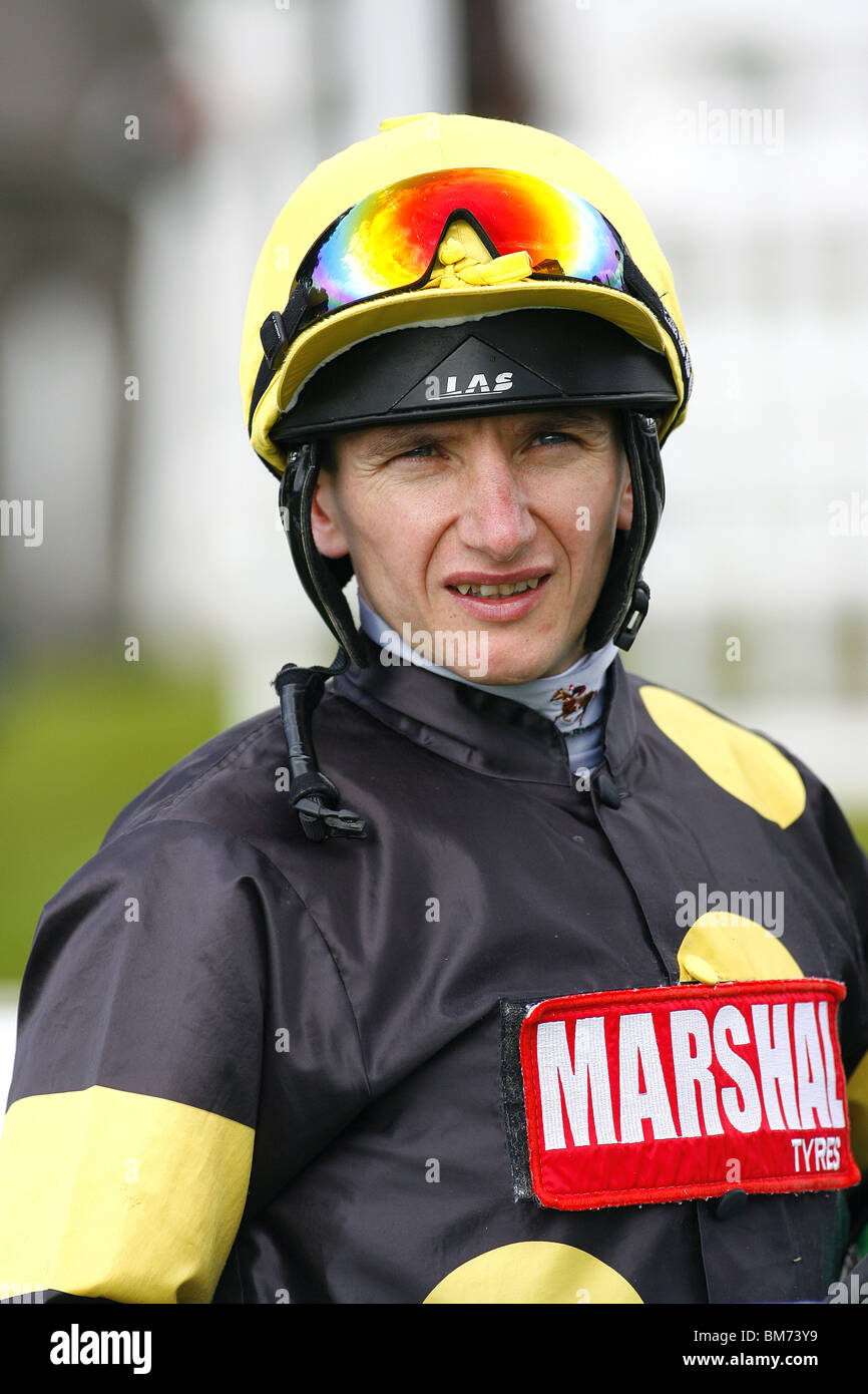 PJ MCDONALD JOCKEY JOCKEY YORK RACECOURSE YORK ENGLAND 12. Mai 2010 Stockfoto