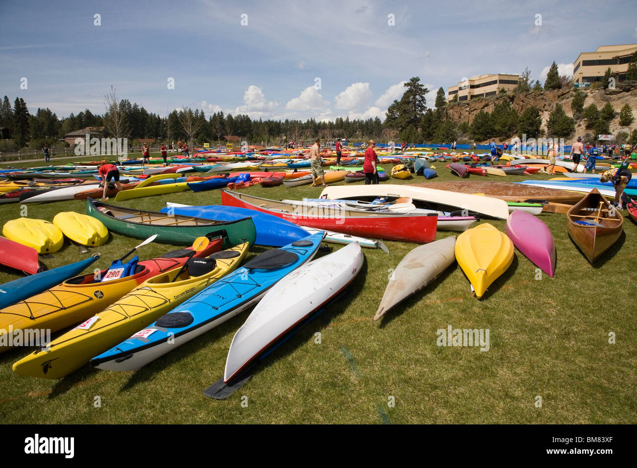 Die Pole-Pedal-Paddel-Sportveranstaltung findet jedes Jahr in Bend, Oregon, zieht jedes Jahr Tausende von quer durch die USA Stockfoto