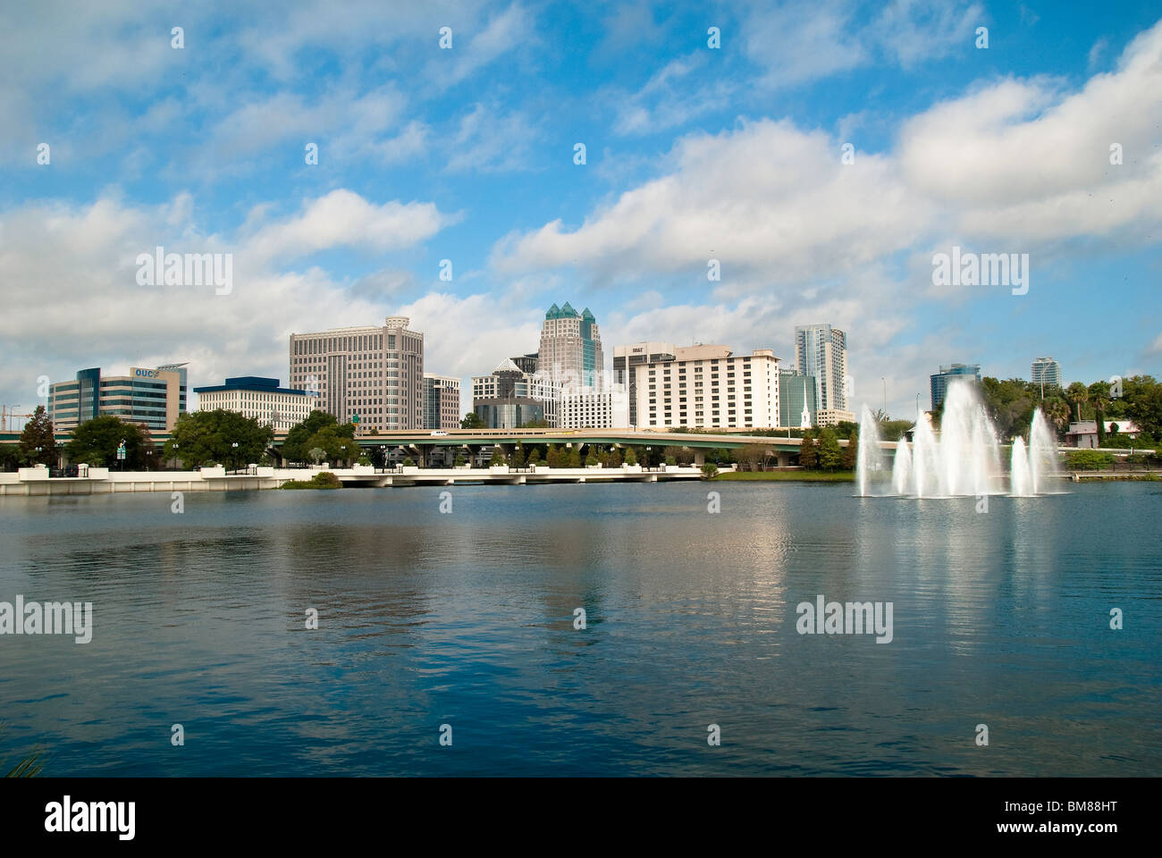 Stadtzentrum und dem Vierwaldstättersee in Orlando, Florida, USA Stockfoto