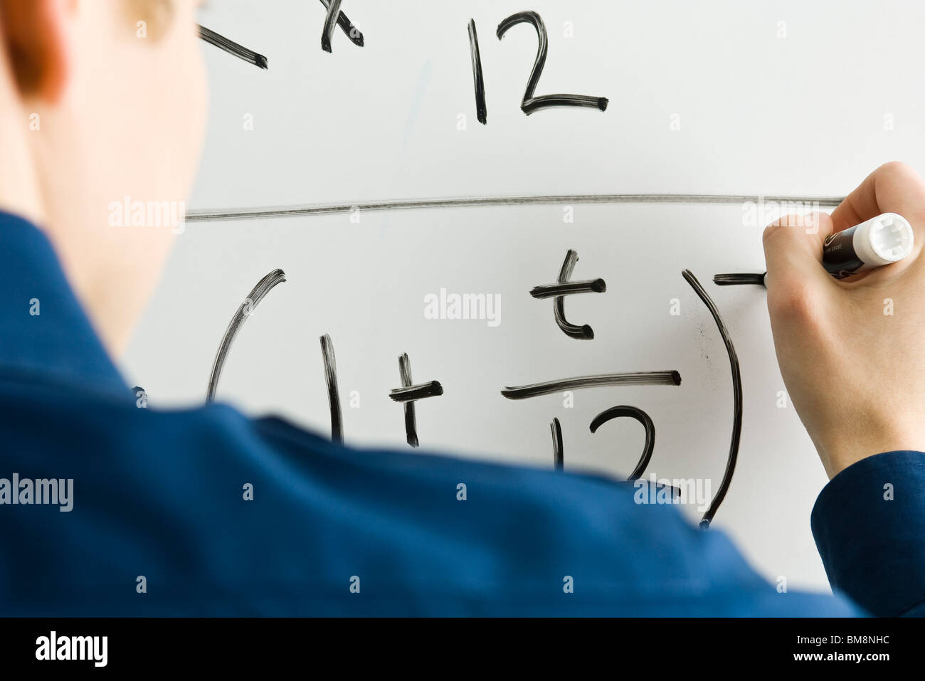 Mathematischen Gleichung schreiben auf whiteboard Stockfoto