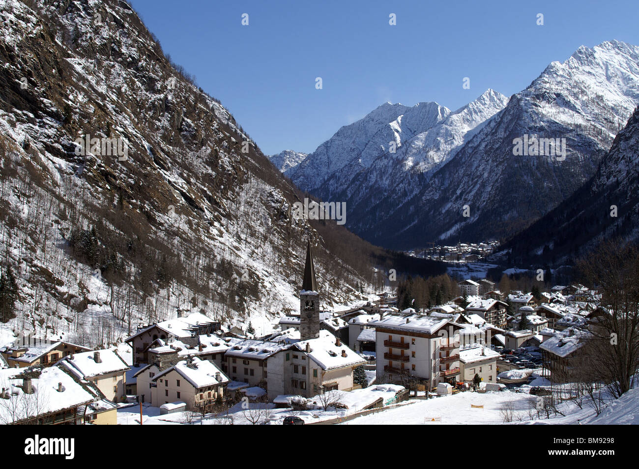 Alagna Valsesia Dorf in italienischen Alpen Stockfoto