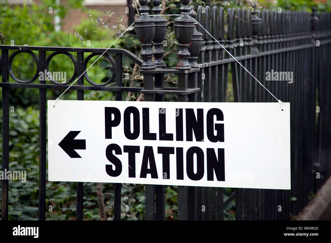 Wahllokal Zeichen, London Stockfoto