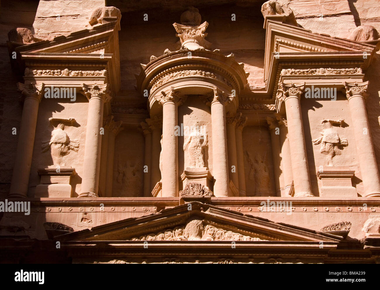 Nahaufnahme des Finanzministeriums in Petra Jordan Stockfoto