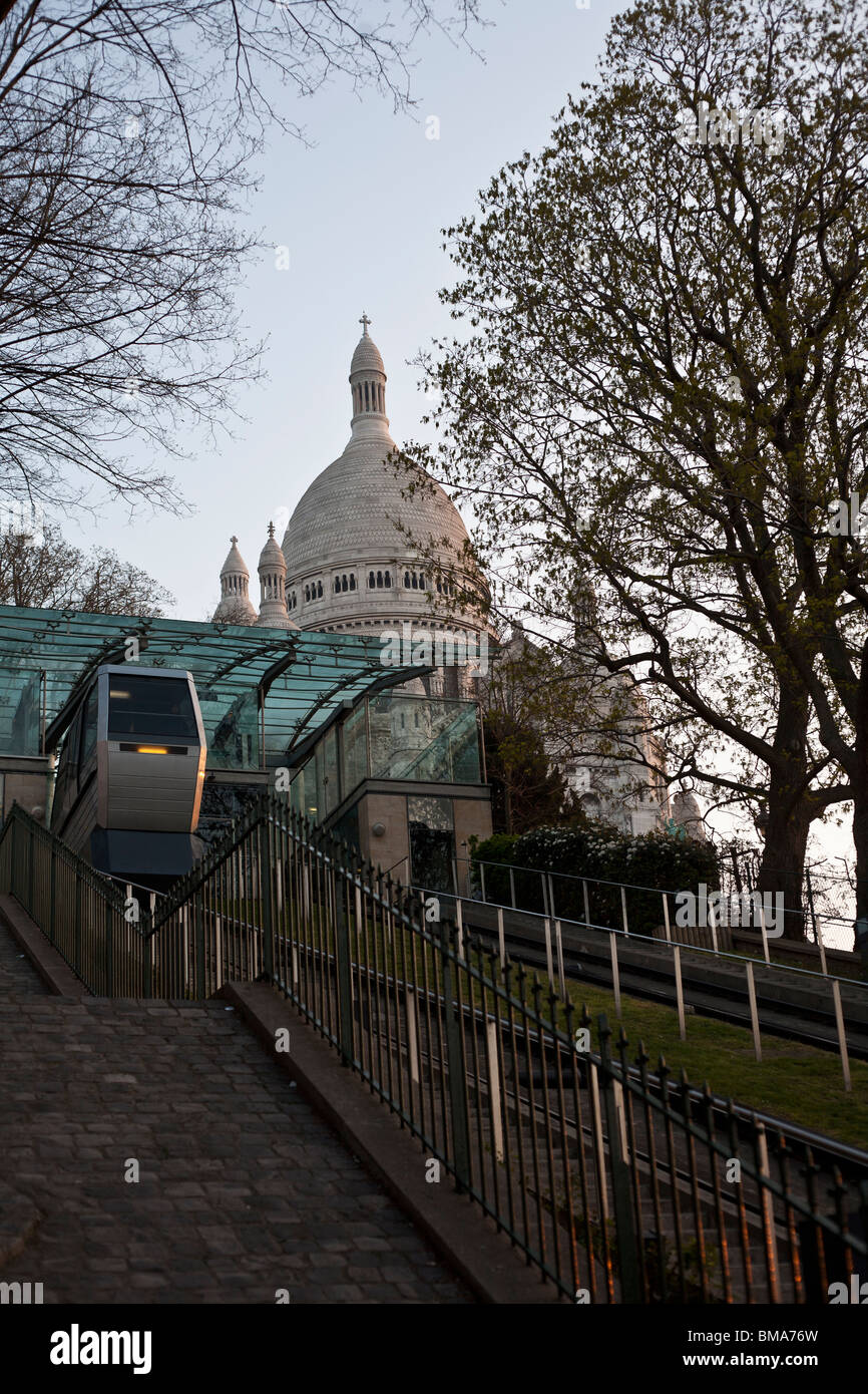 Standseilbahnen und Sacre-Coeur in Montmartre Paris Frankreich Stockfoto