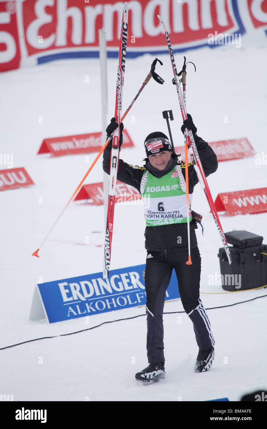 Andrea Henkel Deutschland Siegerehrung Frauen 10km Verfolgung IBU World Cup Biathlon Kontiolahti, Finnland 14. März 2010 Stockfoto