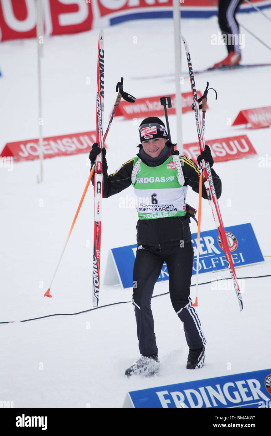 Andrea Henkel Deutschland Siegerehrung Frauen 10km Verfolgung IBU World Cup Biathlon Kontiolahti, Finnland 14. März 2010 Stockfoto