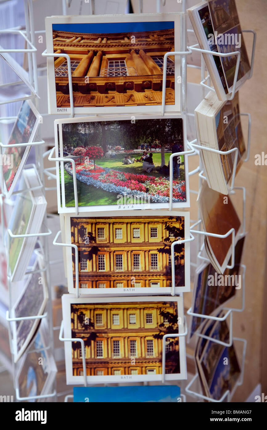 Ansichtskarten im Display Rack, Bad Stockfoto