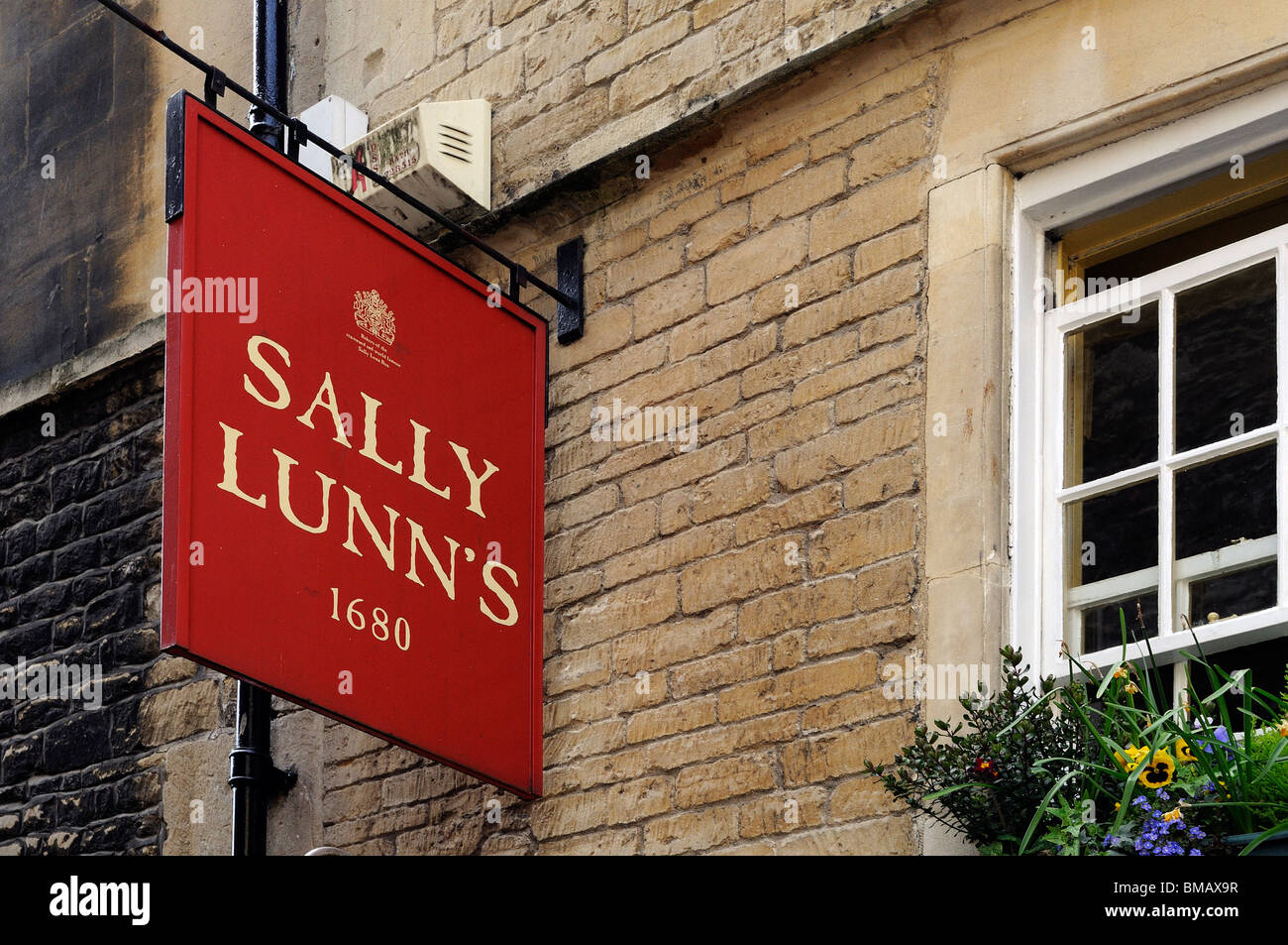 das Schild am "sally Lunns" Teestuben in Bath, Großbritannien Stockfoto