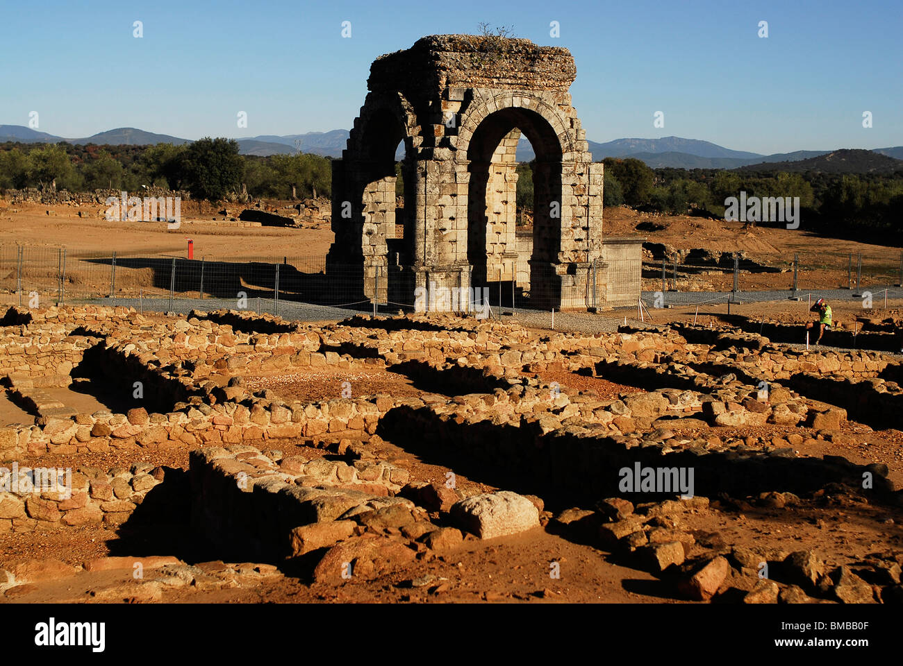 Römischen Triumphbogen Capara oder Caparra. Silber Weg oder Via De La Plata, Provinz Cáceres, Region Extremadura, Spanien Stockfoto