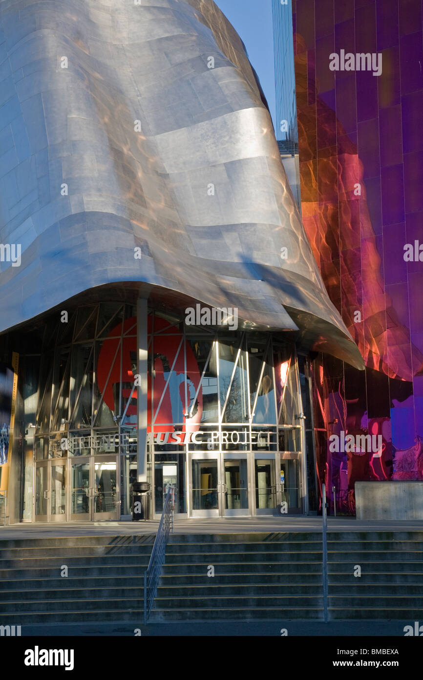 Seattle, WA Experience Music Project Innenstadthaus bunte Reflexionsflächen am Seattle Center Stockfoto