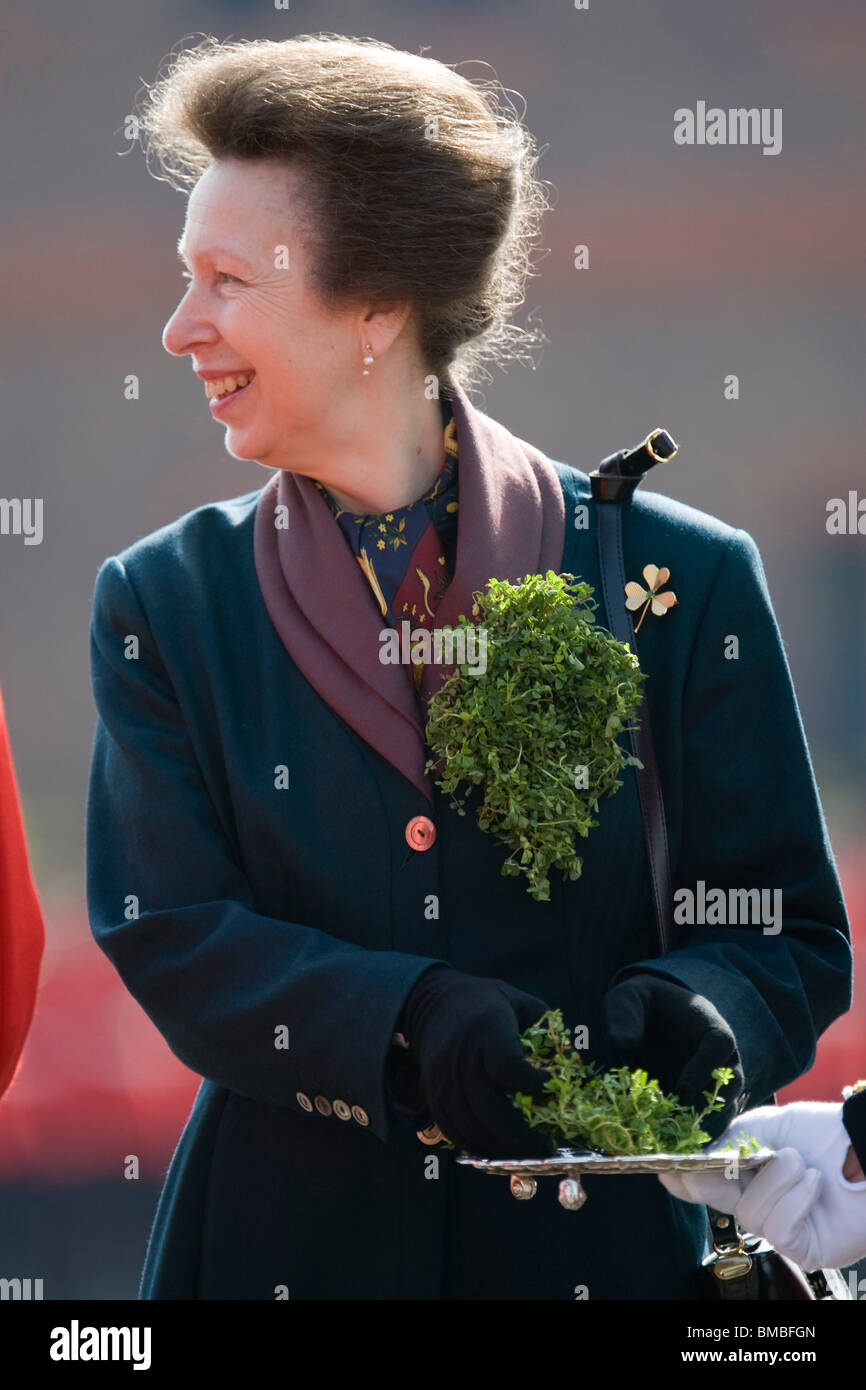 Prinzessin Anne, The Princess Royal feiert St. Patricks Day mit der Irish Guards in Victoria Barracks, Windsor, England Stockfoto