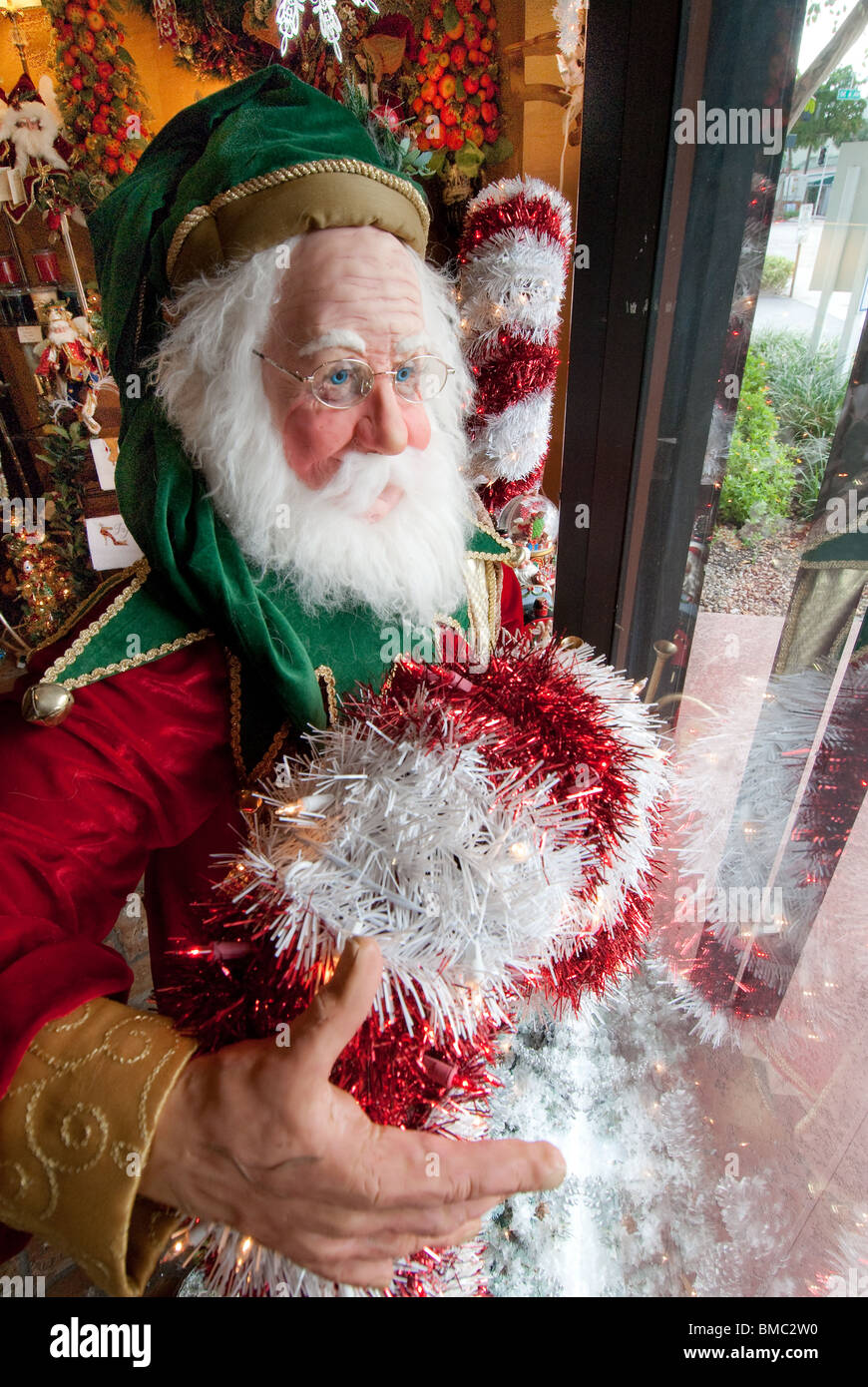 Lebensgroß Weihnachtsmann Figur in Store-Display, Fort Lauderdale, Florida, USA Stockfoto