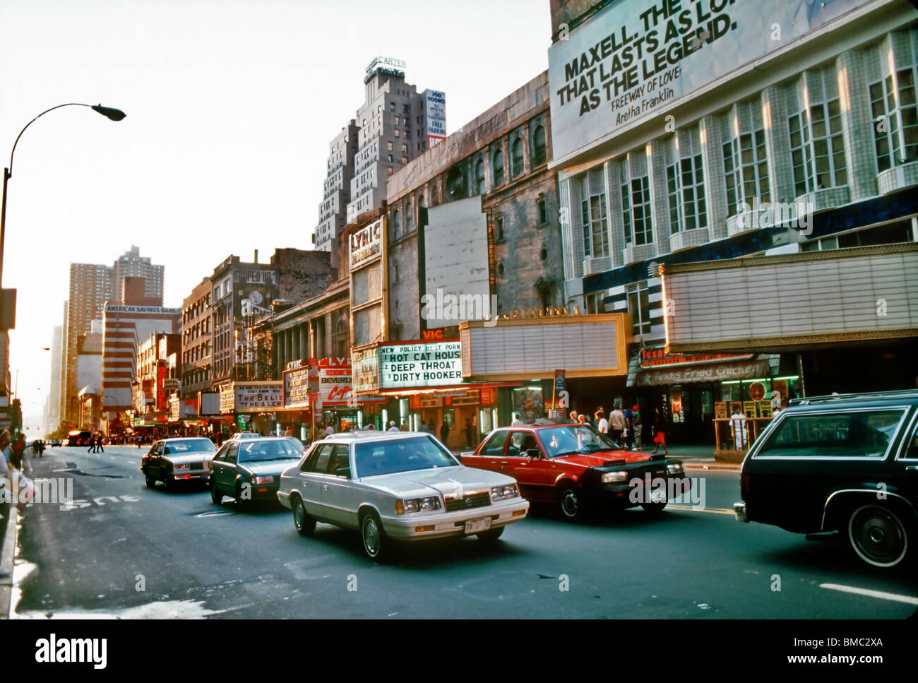 New York, NY, Vereinigte Staaten von Amerika - Straßenszene, 42nd Street, vor dem Umbau, Verkehr, 1970 Stockfoto