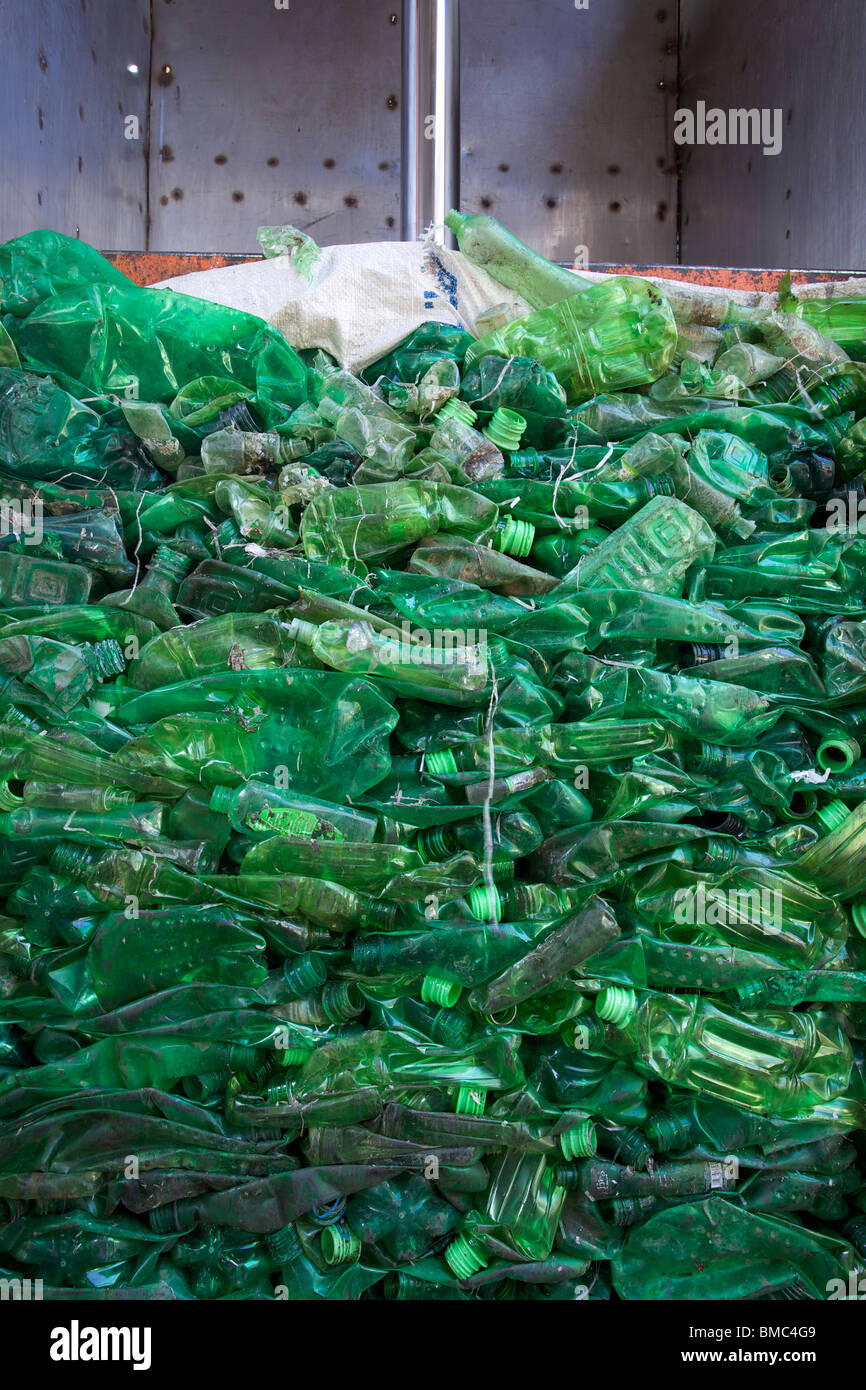 Bottles Plastik Stockfotos und -bilder Kaufen - Alamy
