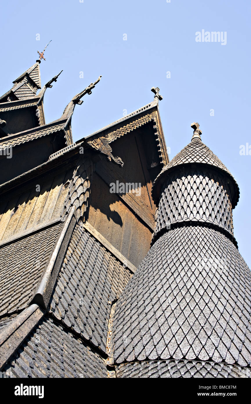 Außenansicht der hölzernen Glockenturm und das Dach von Hopperstad Stabkirche in Vik Sognefjord Sogn Norwegen Stockfoto