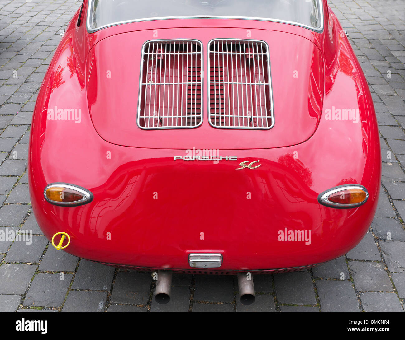 Fastback der deutschen klassischen Rennwagen Porsche 911 SC Stockfoto